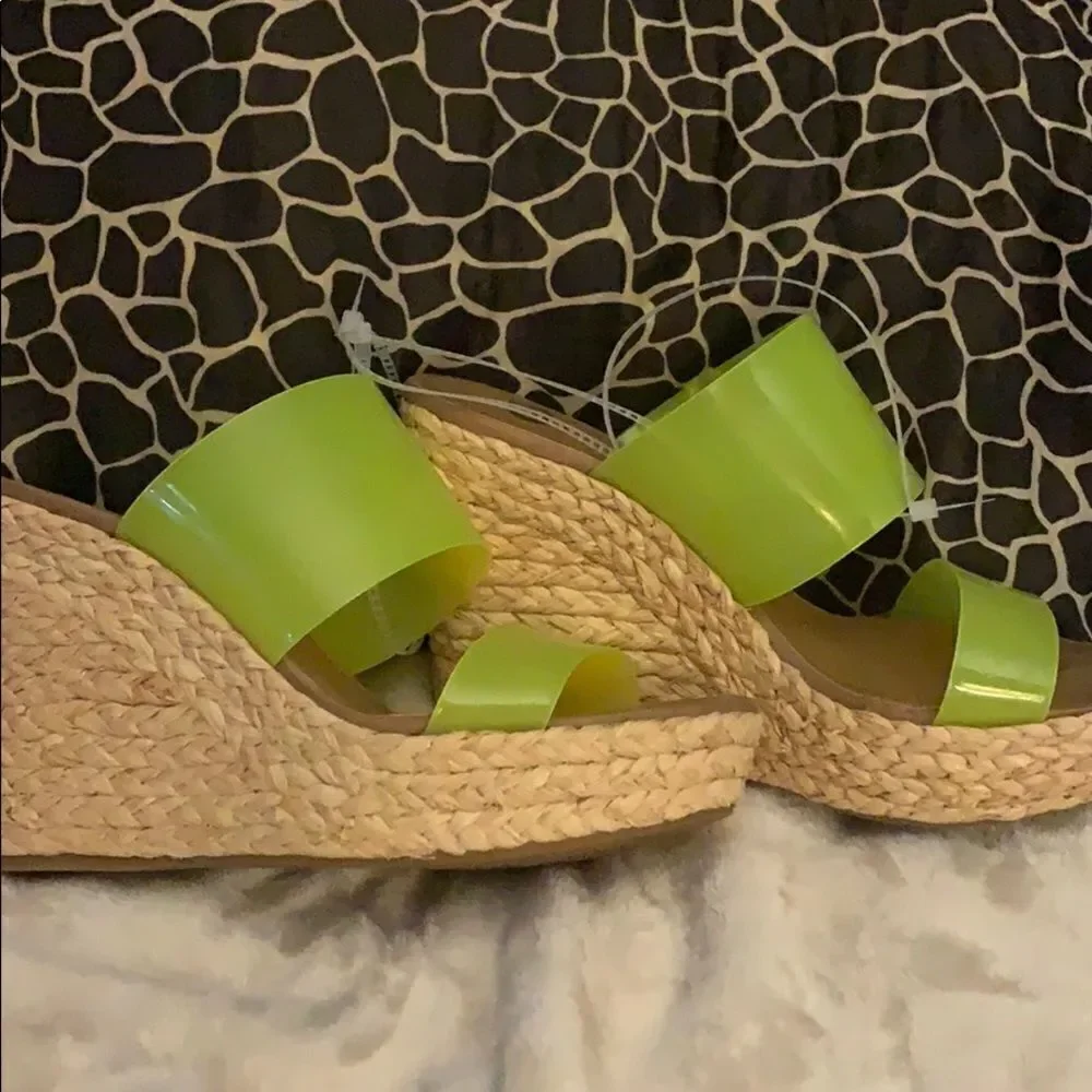 Gianni Bini Shoes‎